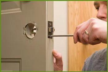 Neighborhood Locksmith Services Pembroke, MA 781-326-4423 - 13-lock-replace