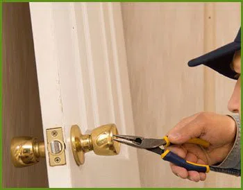 Neighborhood Locksmith Services Pembroke, MA 781-326-4423 - 4-fast-locksmith